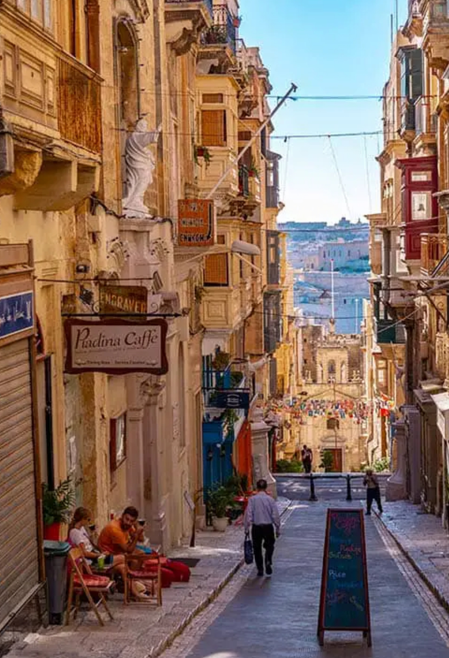Vella tours