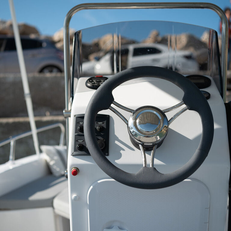 Antonis Boats