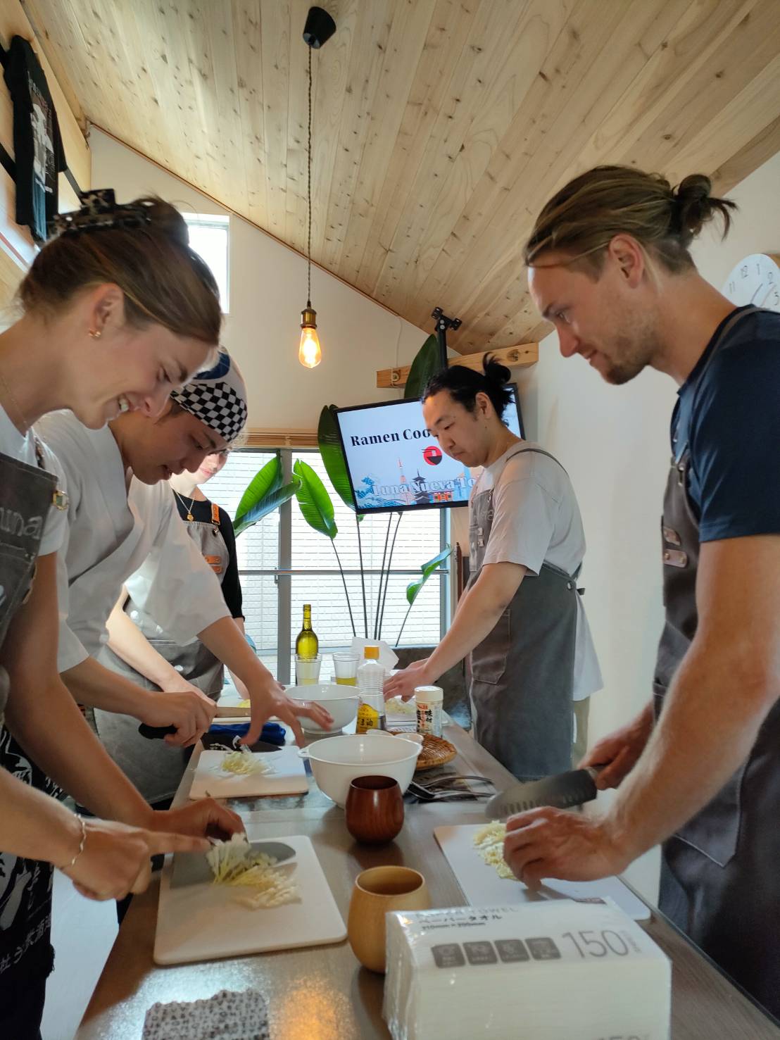 Ramen Cooking Class Tokyo Luna Nueva