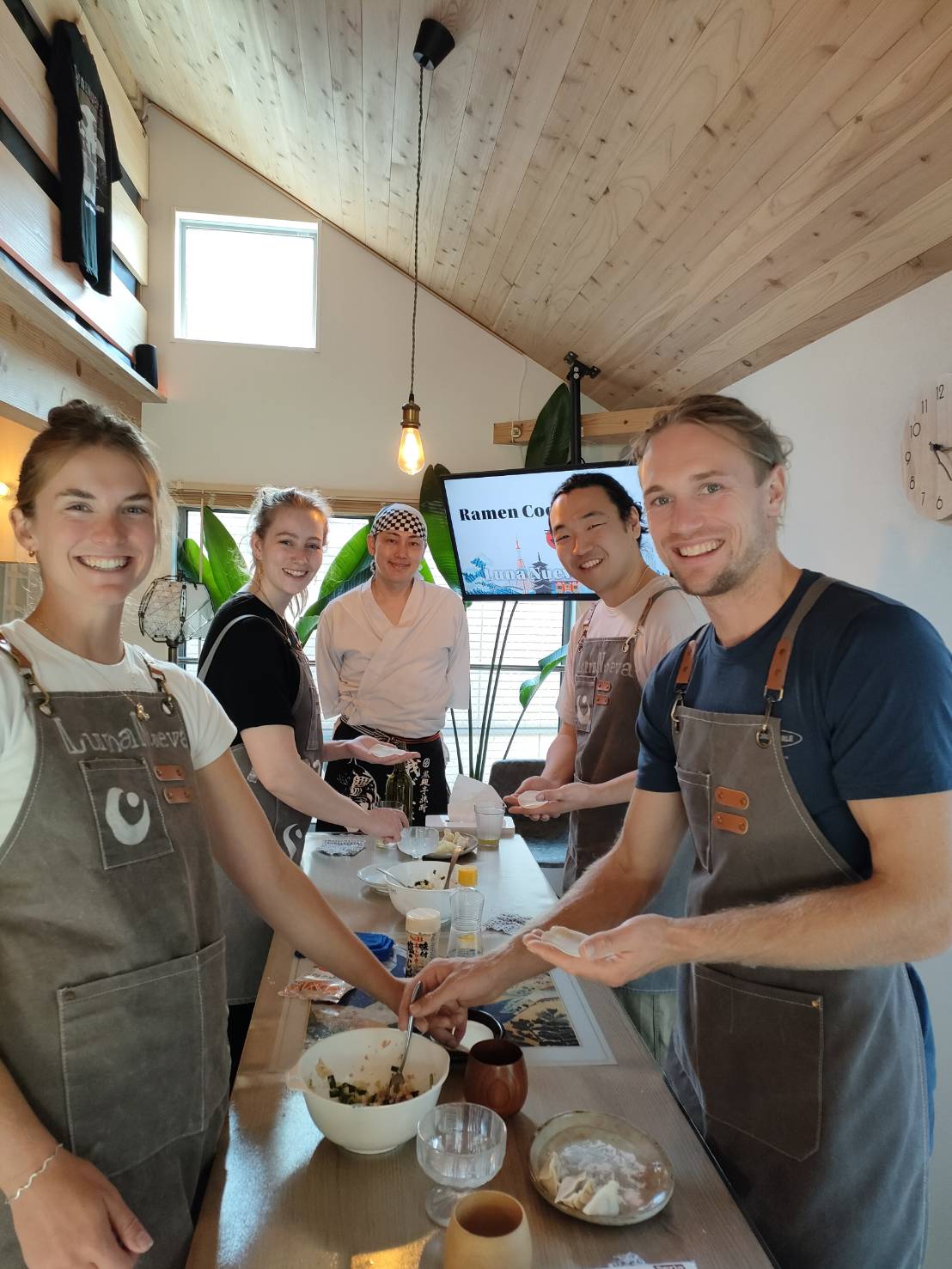 Ramen Cooking Class Tokyo Luna Nueva