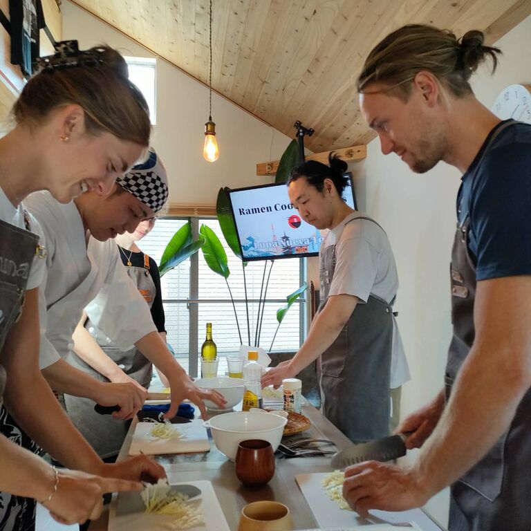 Ramen Cooking Class Tokyo Luna Nueva
