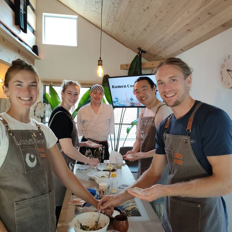 Ramen Cooking Class Tokyo Luna Nueva