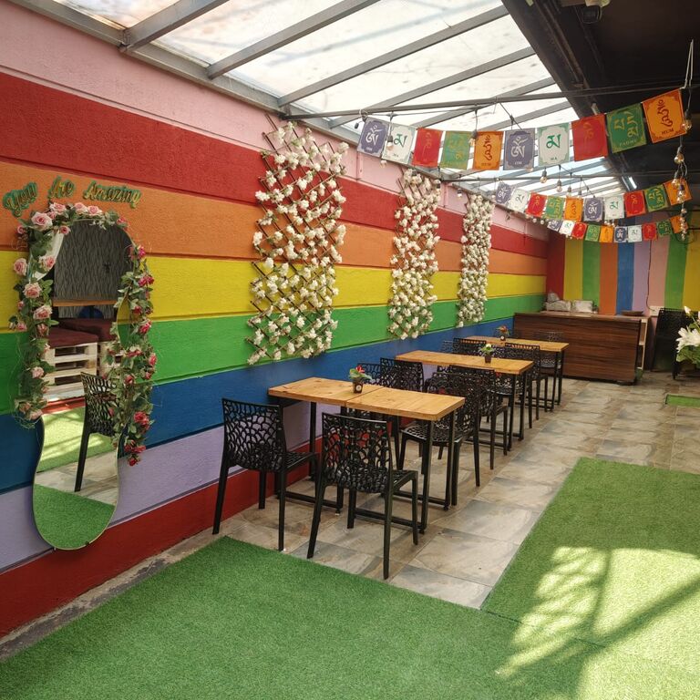 Cafe Refreshaa