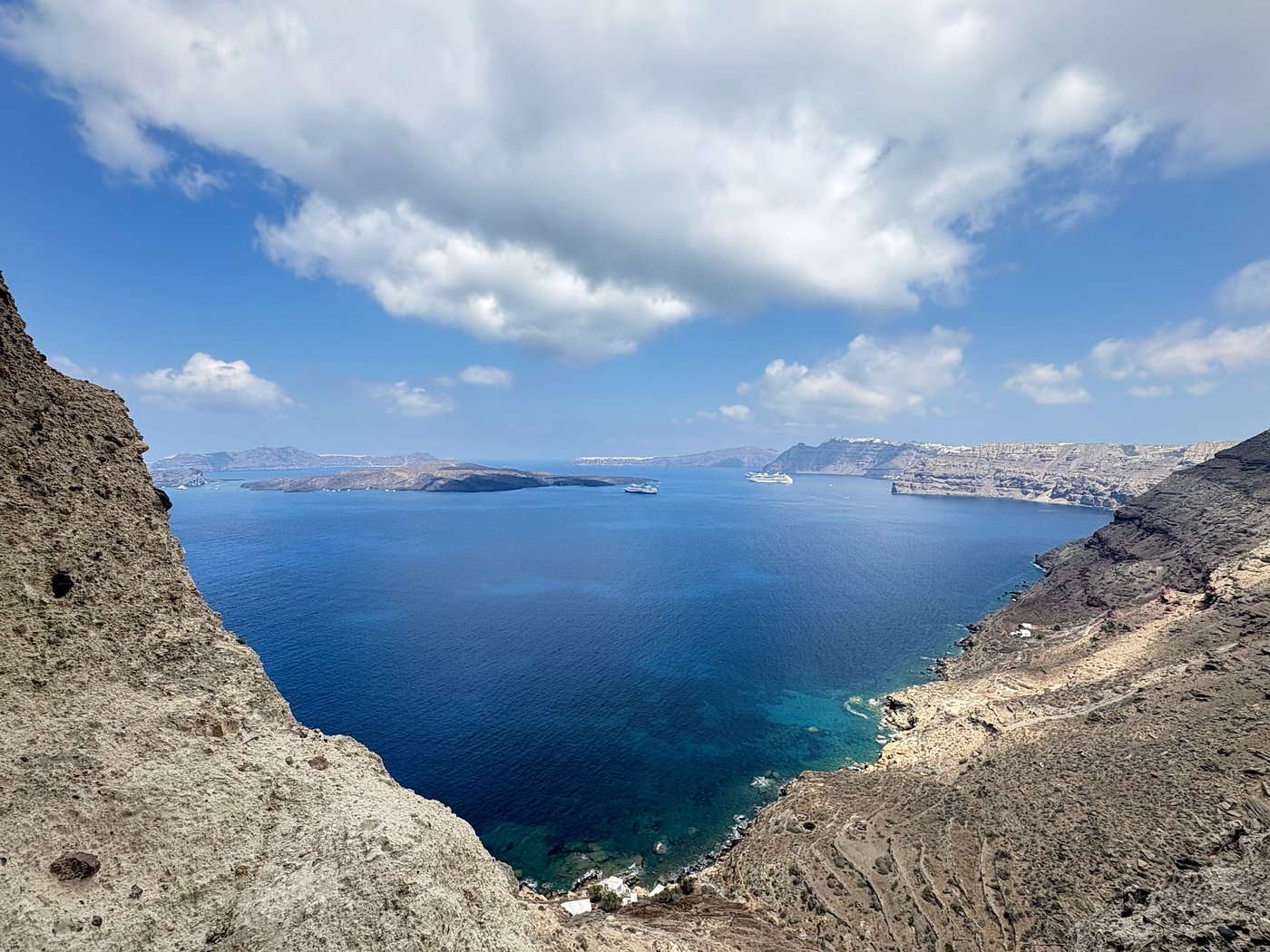 Elite travel Santorini experiences