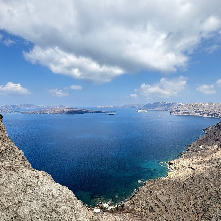 Elite travel Santorini experiences