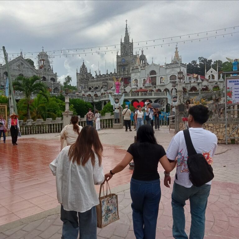 Cj CebuBoy Taligatours