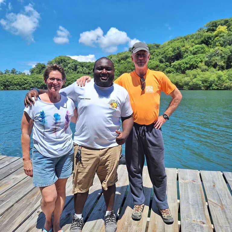Jonathan Brown Roatan Tours