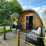 The Gold Pod, relax and enjoy on a Glamping house