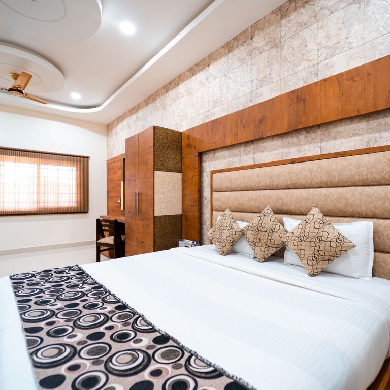HOTEL ROYAL PALACE