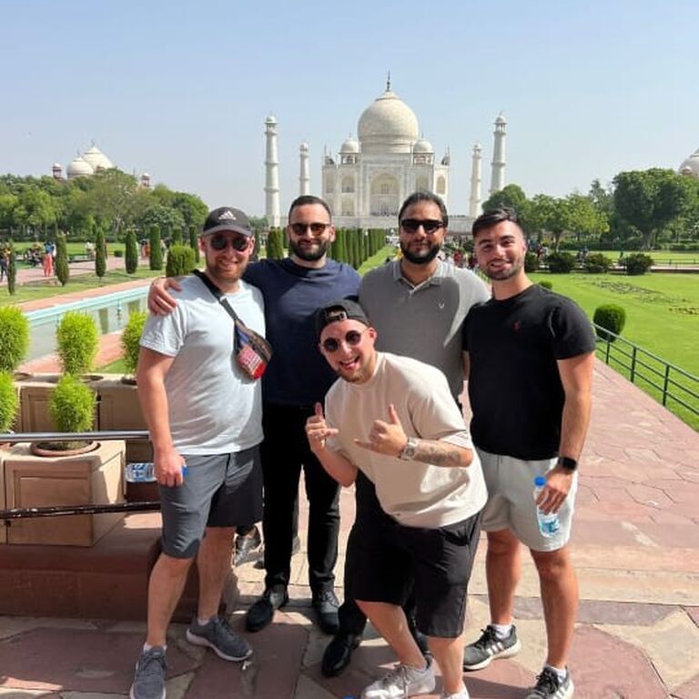 Agra soul: Taj Mahal, Red Fort & Ghost City (Fatehpur Sikri)