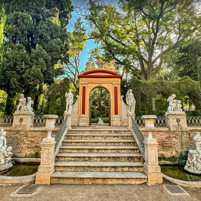 Max's Valencia Photo Adventure