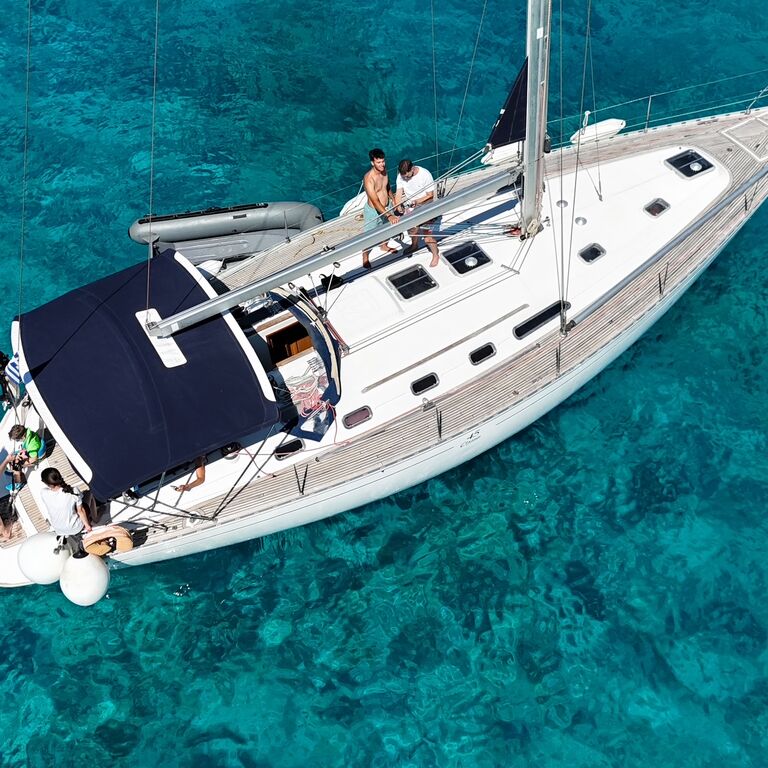 B-Crew Sailing