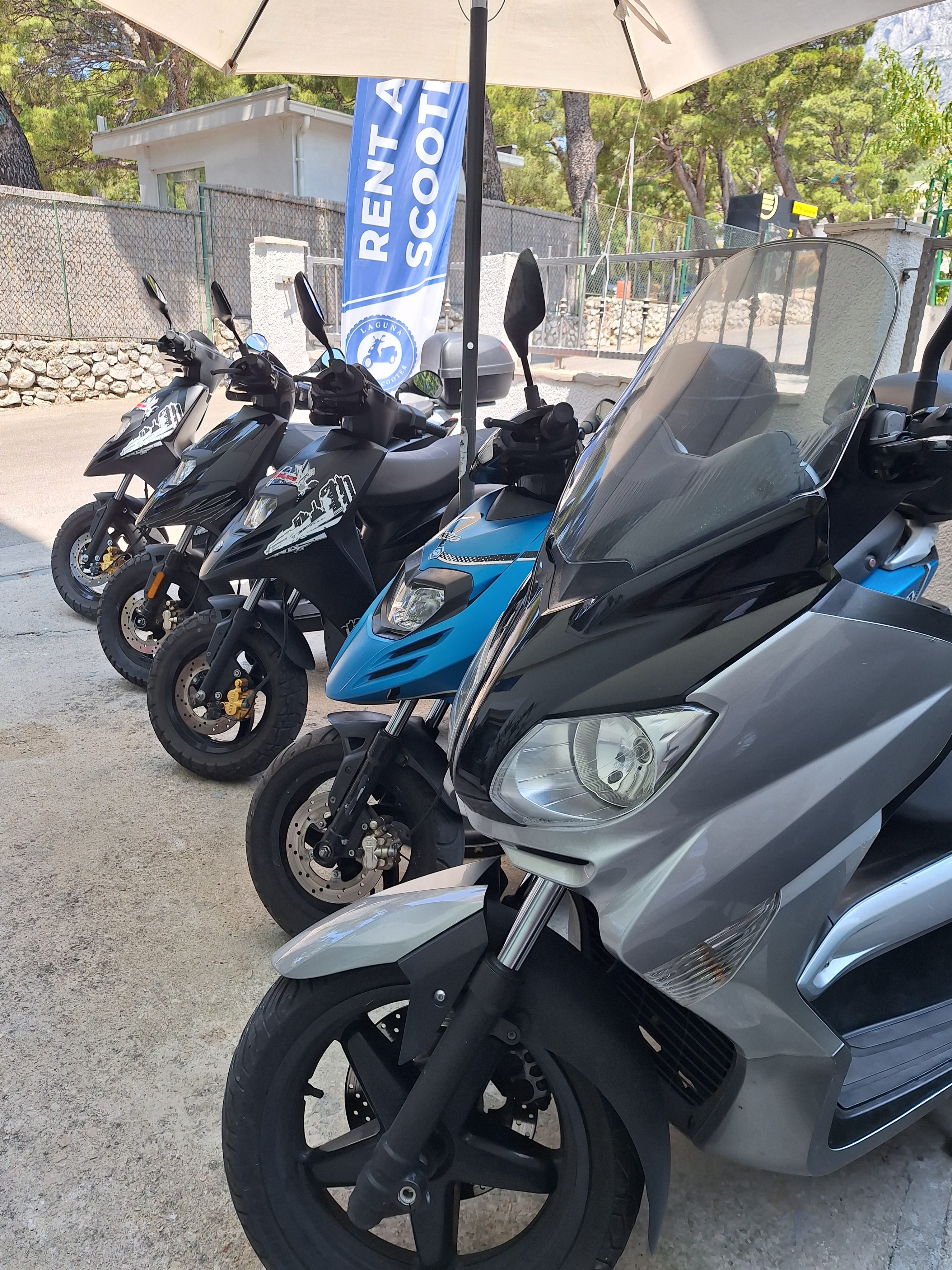 Rent a Scooter - Laguna Rent