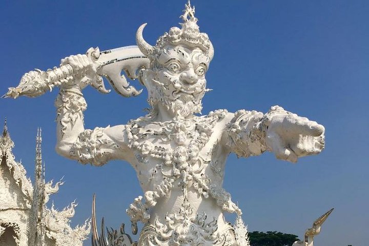 CHIANG MAI-CHIANG RAI: One Day