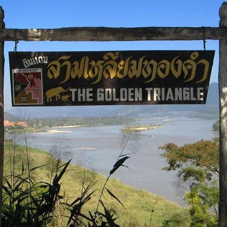 Full day Chiang Rai-Boat Trip