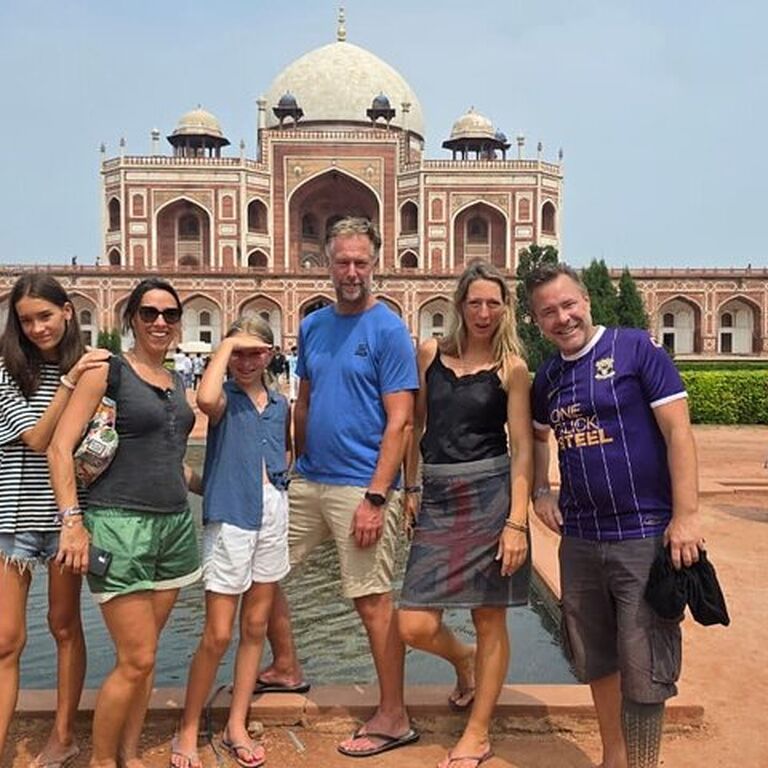 Sami Travel Agra