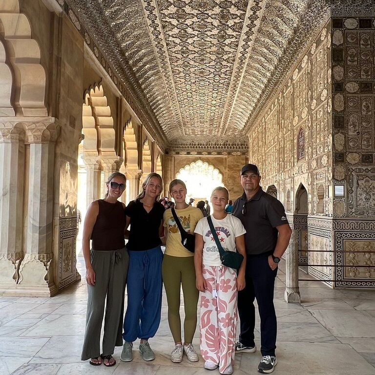 Sami Travel Agra