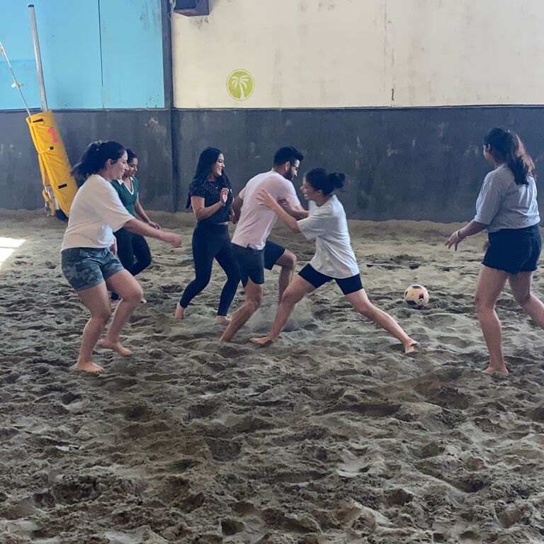 6Pack Indoor Beach