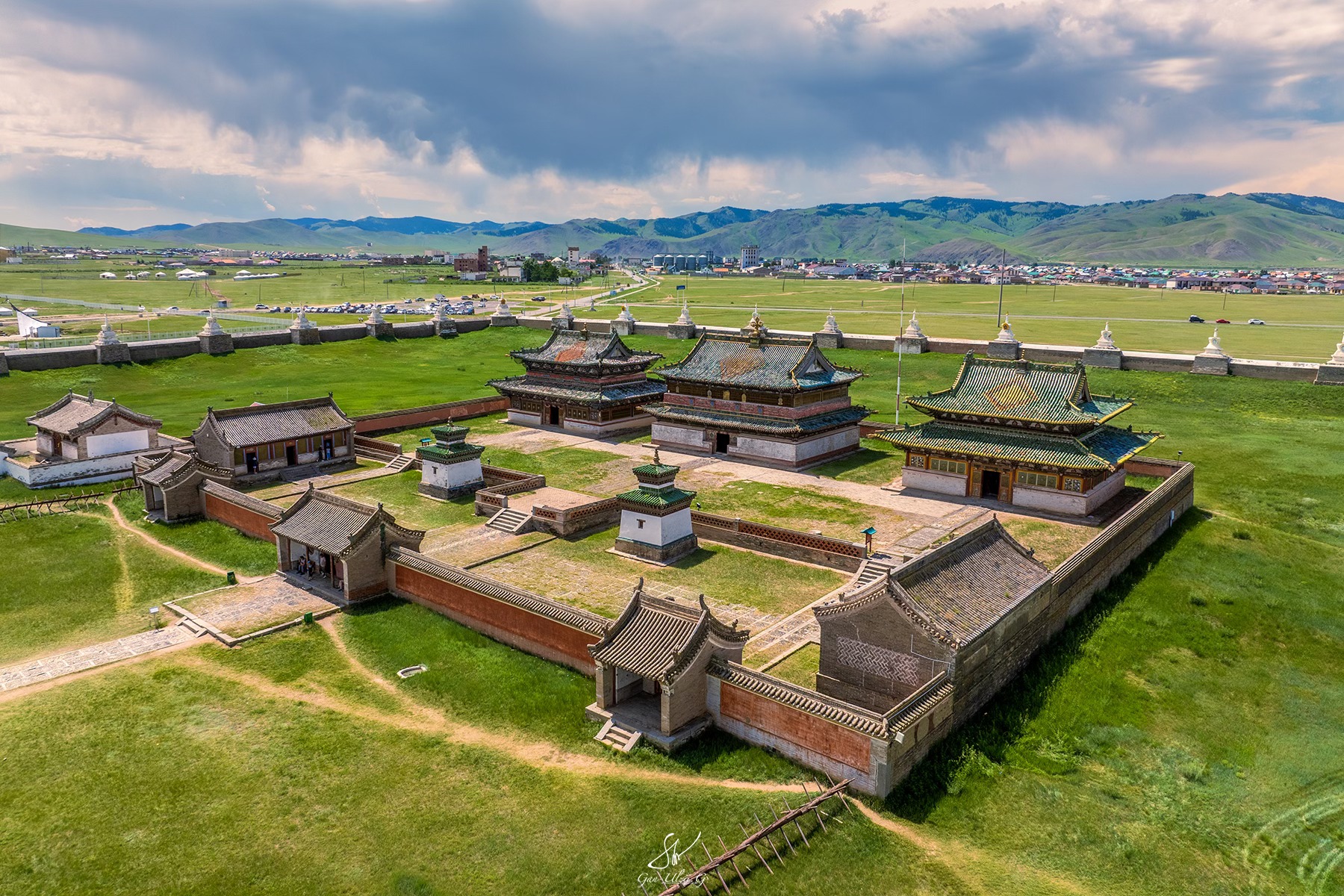 Look Mongolia