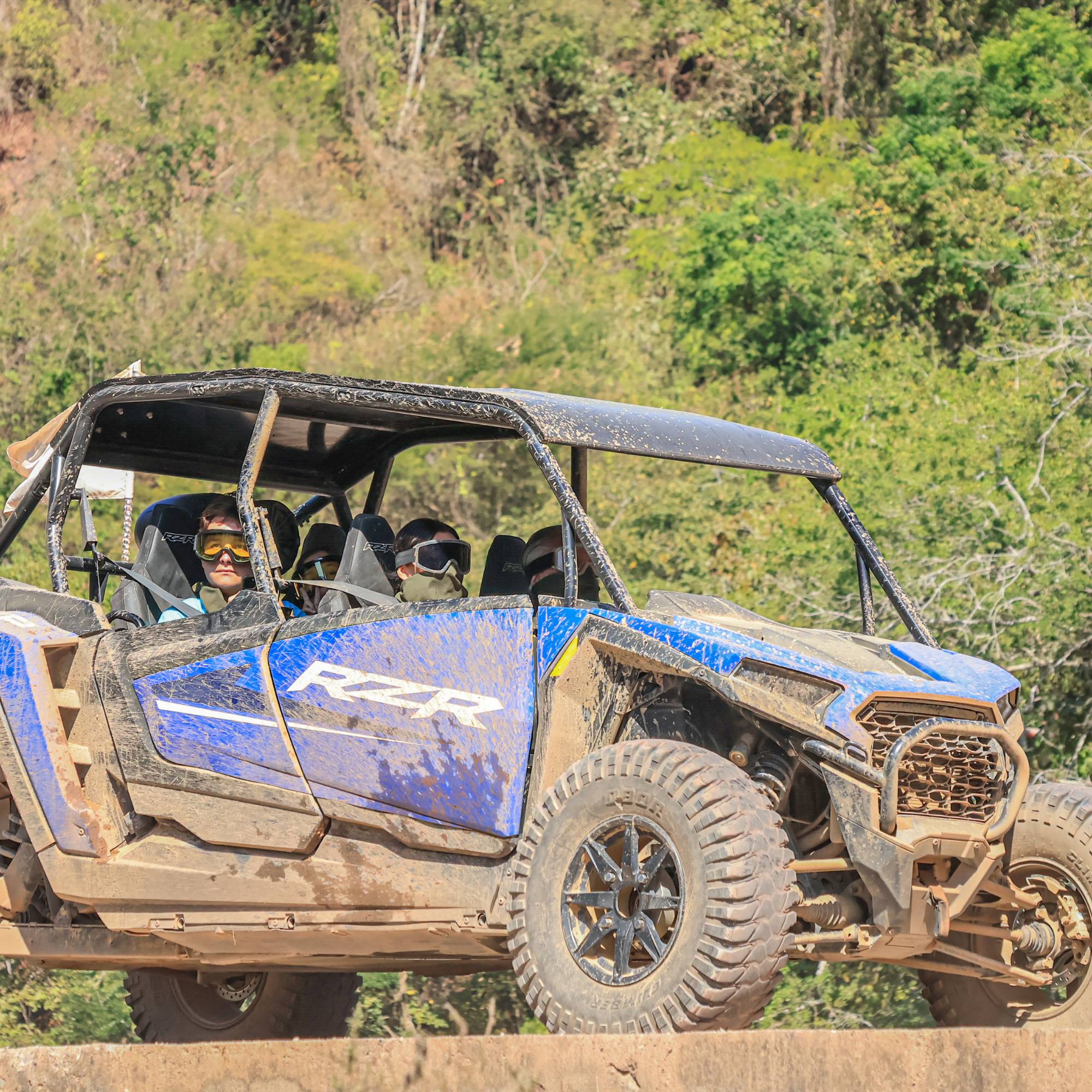 Dirty Monkey Adventure