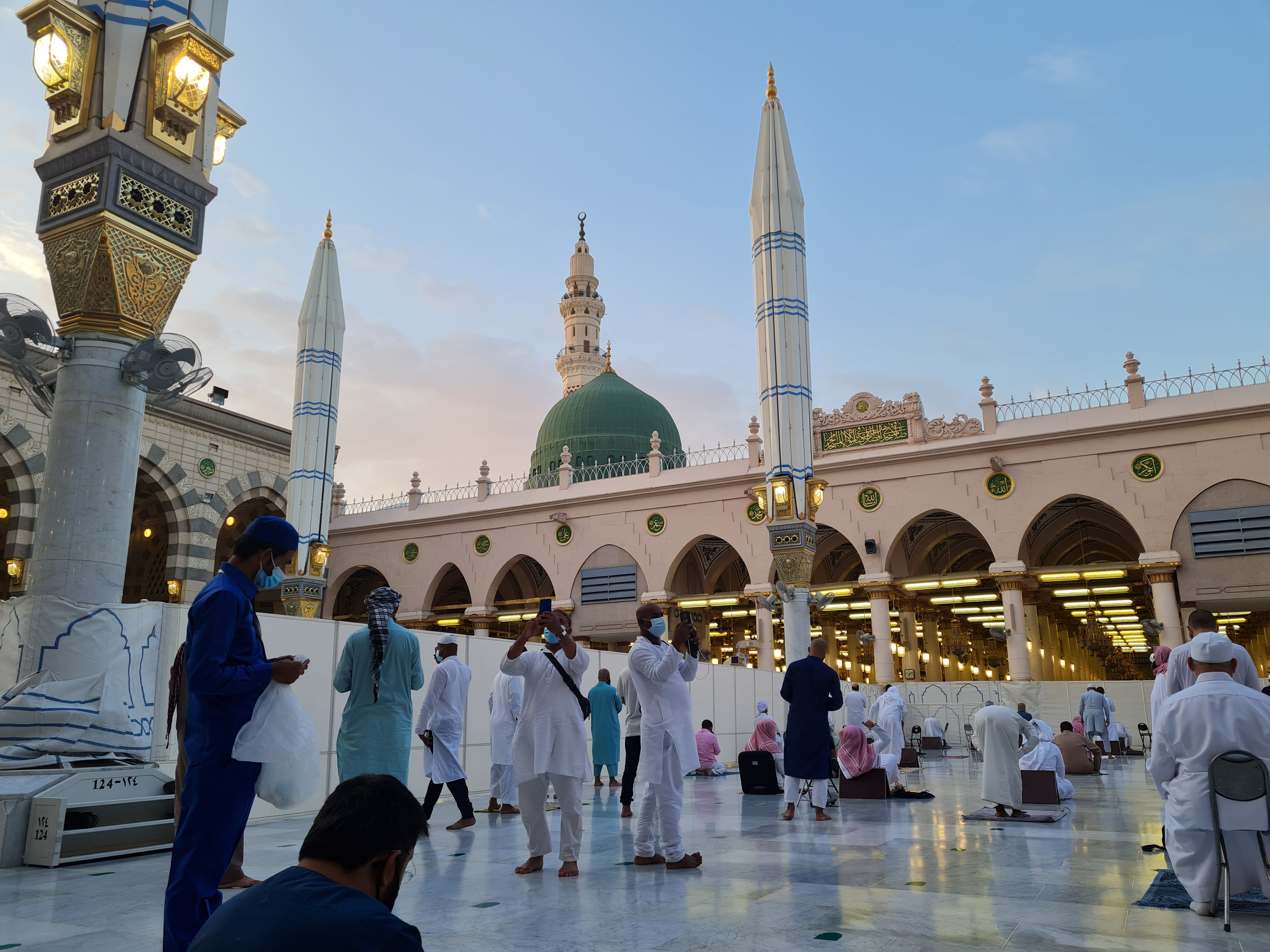 Medina City Tour and Ziyarat
