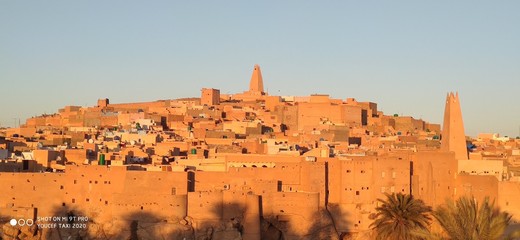 Mr .Azzedine Belleragueb