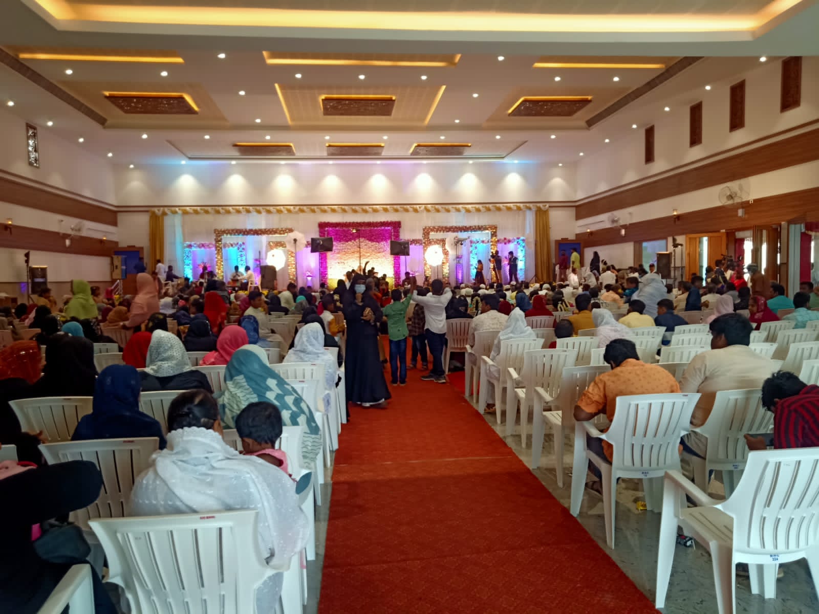 HOTEL SARADHA GRANDE