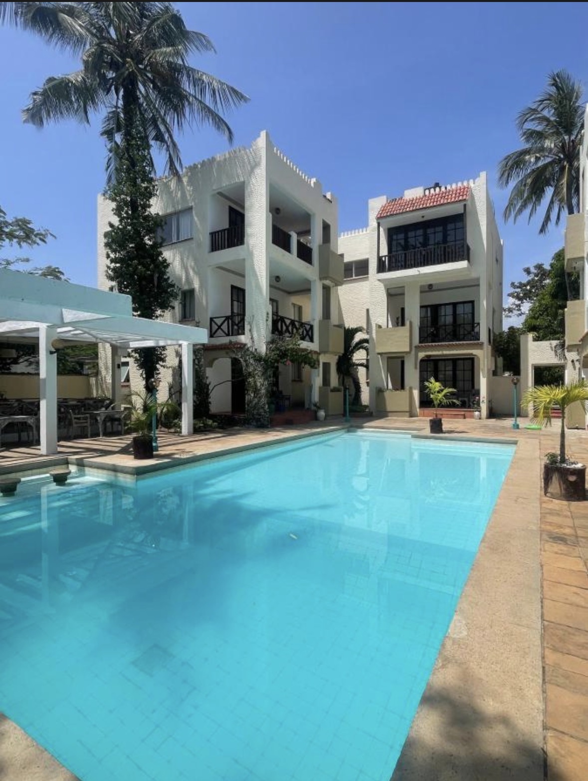 Wayside Beach Apartments