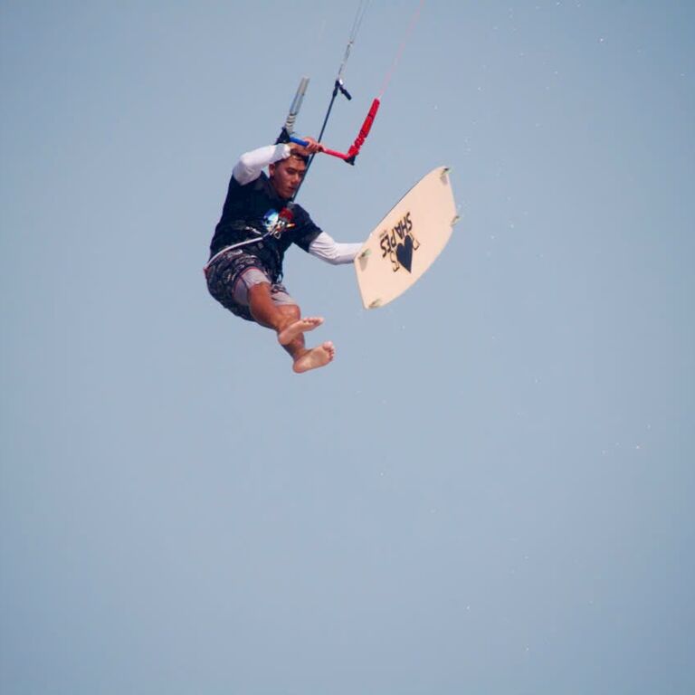Tuong Kitesurf Club