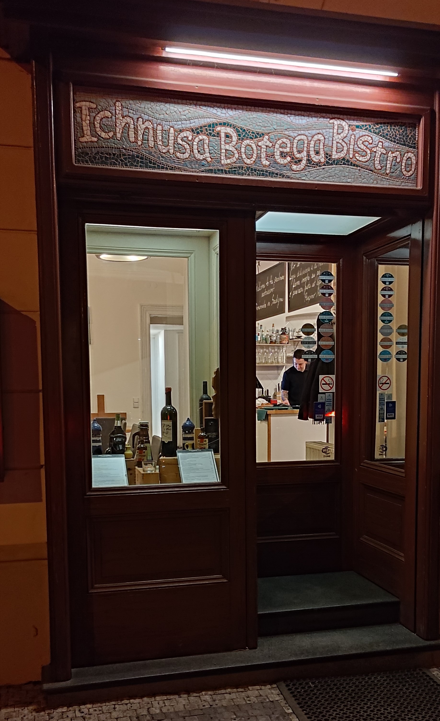 Ichnusa botega bistro
