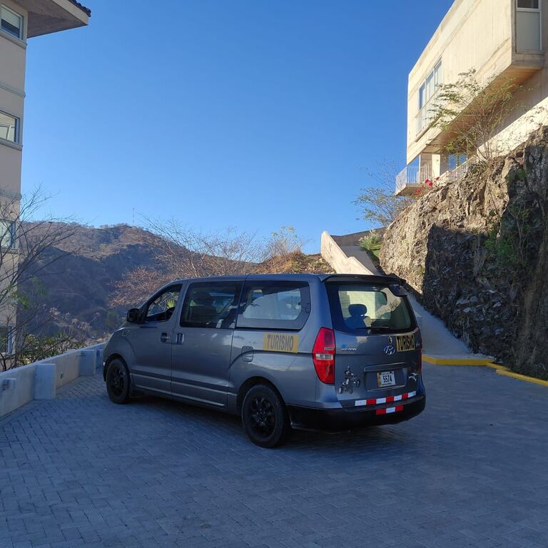 Miguetours Transfers and Tours