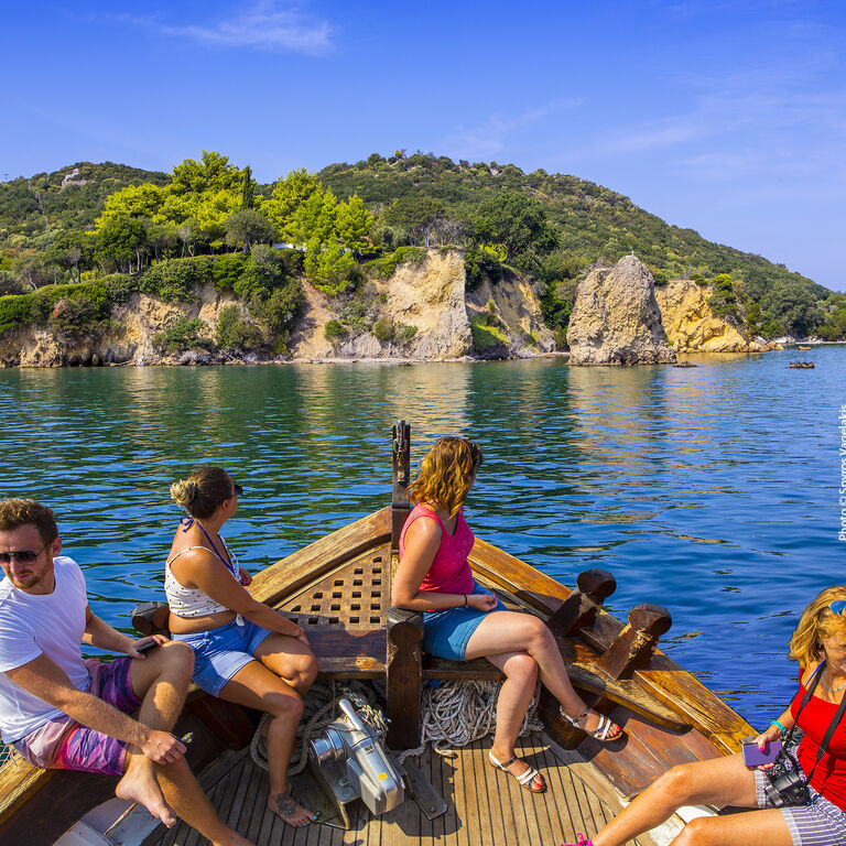 Amvrakikos Cruises