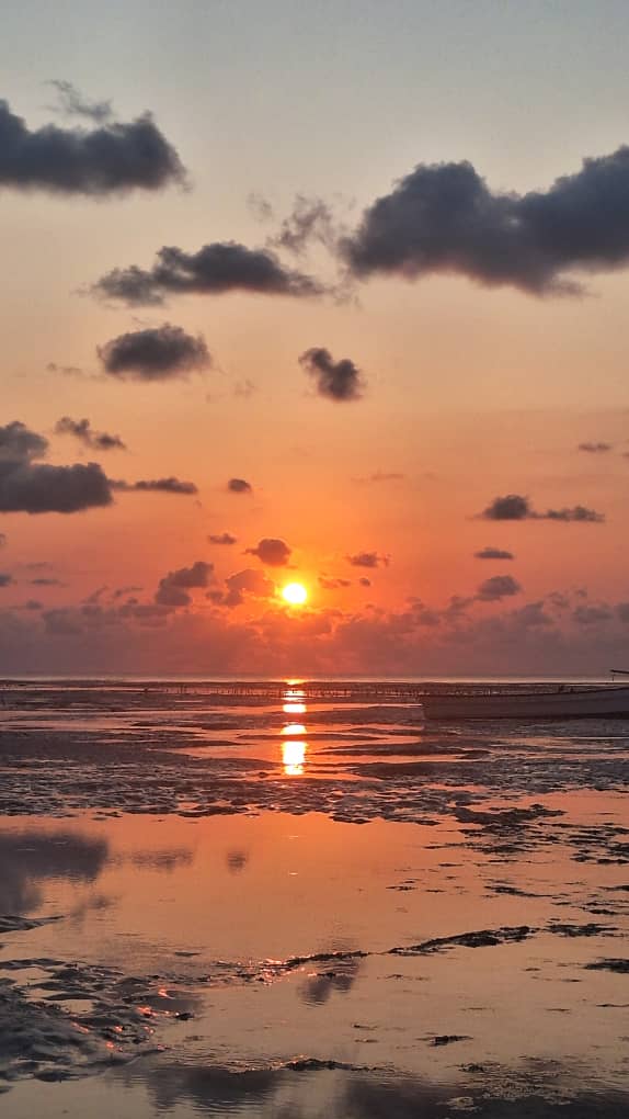 Sunset Tour with Local Boat