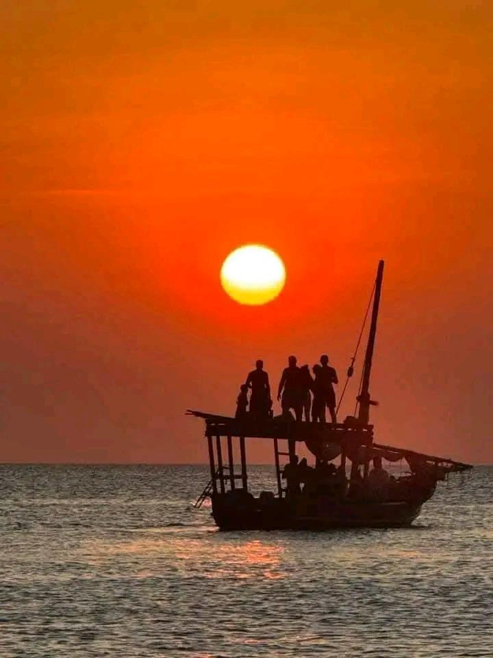 Sunset Tour with Local Boat