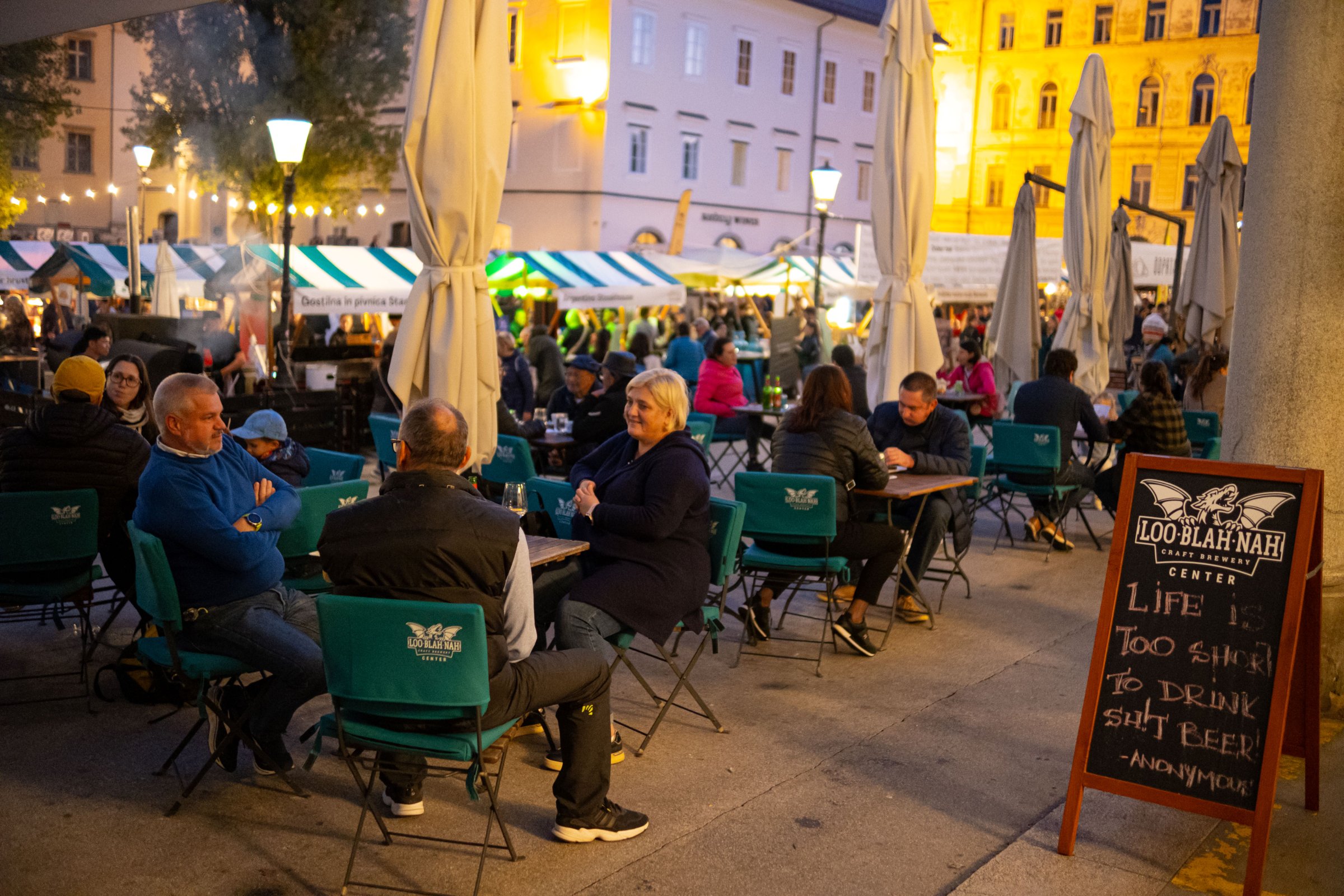 Pub LOO-BLAH-NAH Center