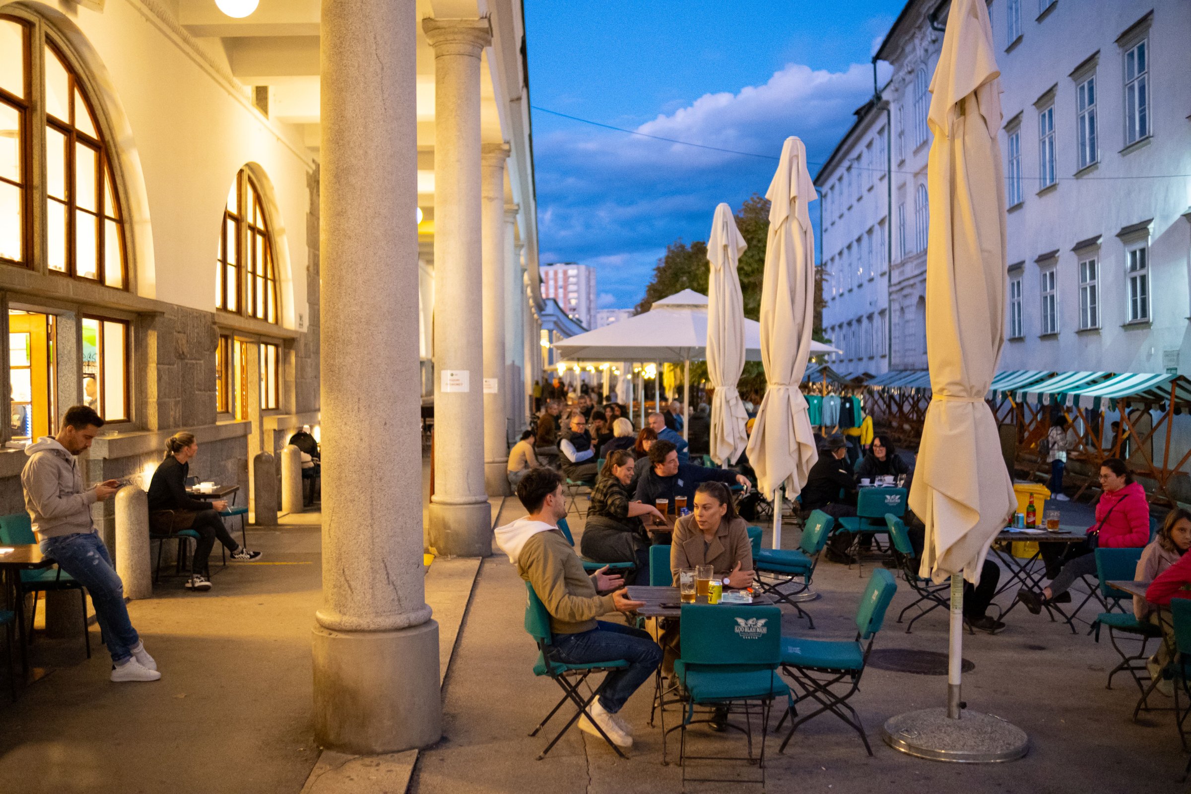 Pub LOO-BLAH-NAH Center