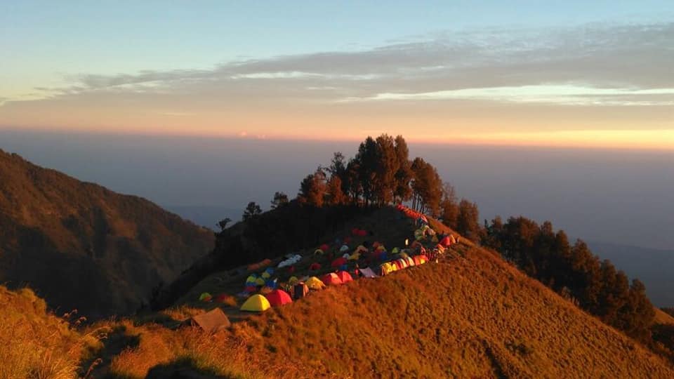 MOUNT RINJANI VOLACNO TREK