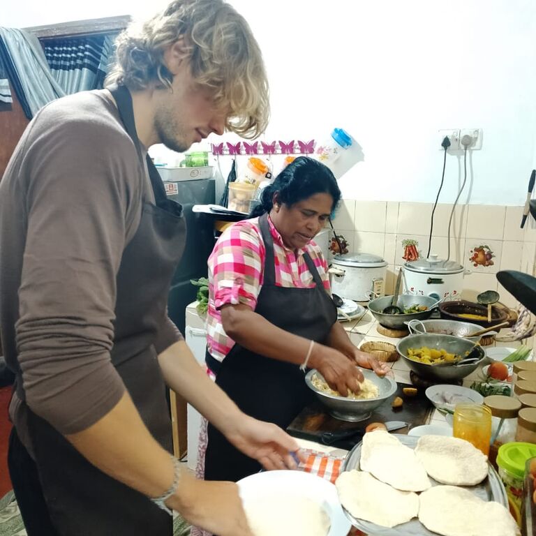 Cooking class for tourists