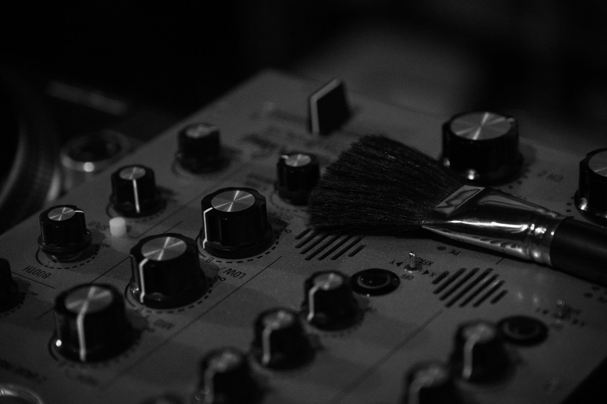 Listening Bar Antibody