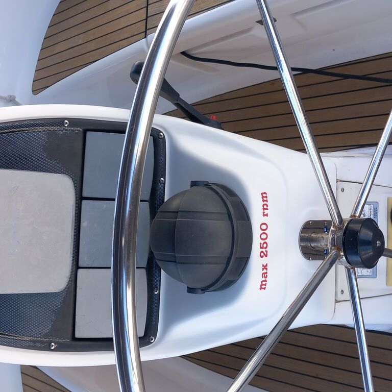 DeToni Charter