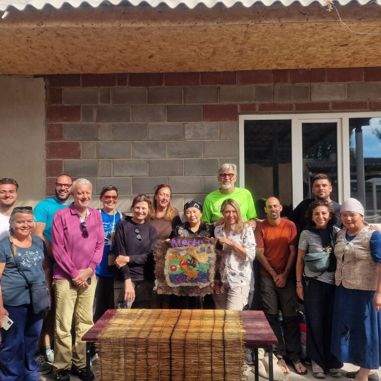 Altyn Kol Women's Handicraft C
