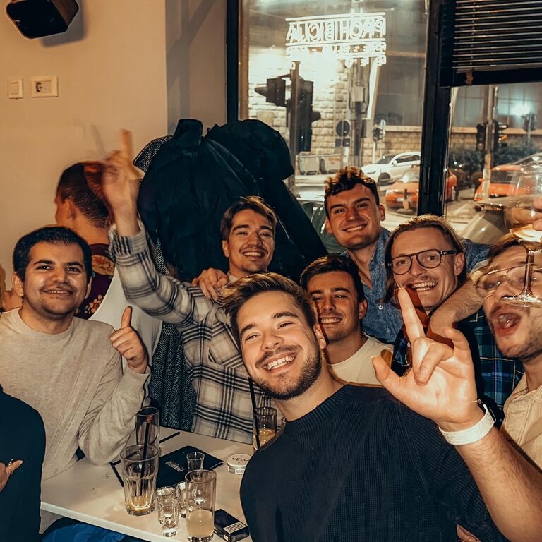 REPLAY Pub Crawl