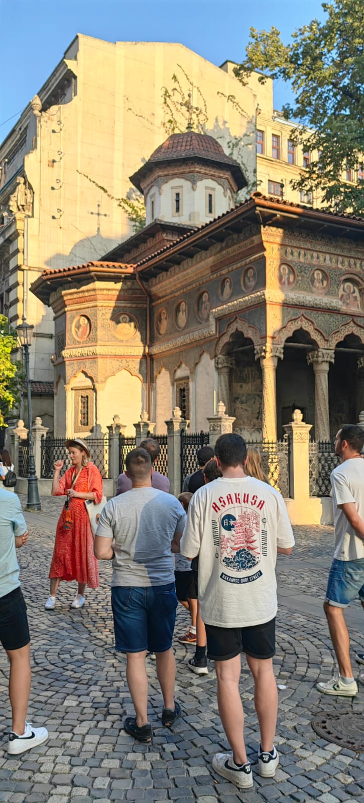 Walkabout Free Tours