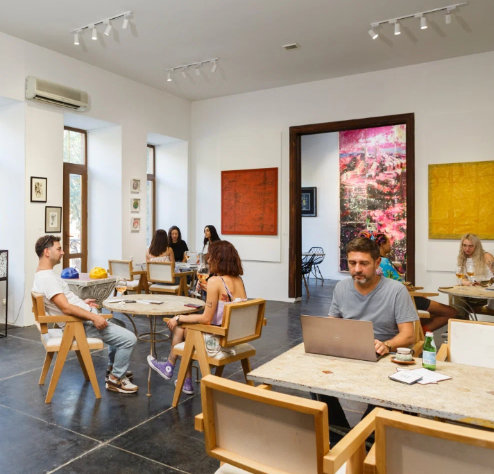 A1 Art Space / Cafe'