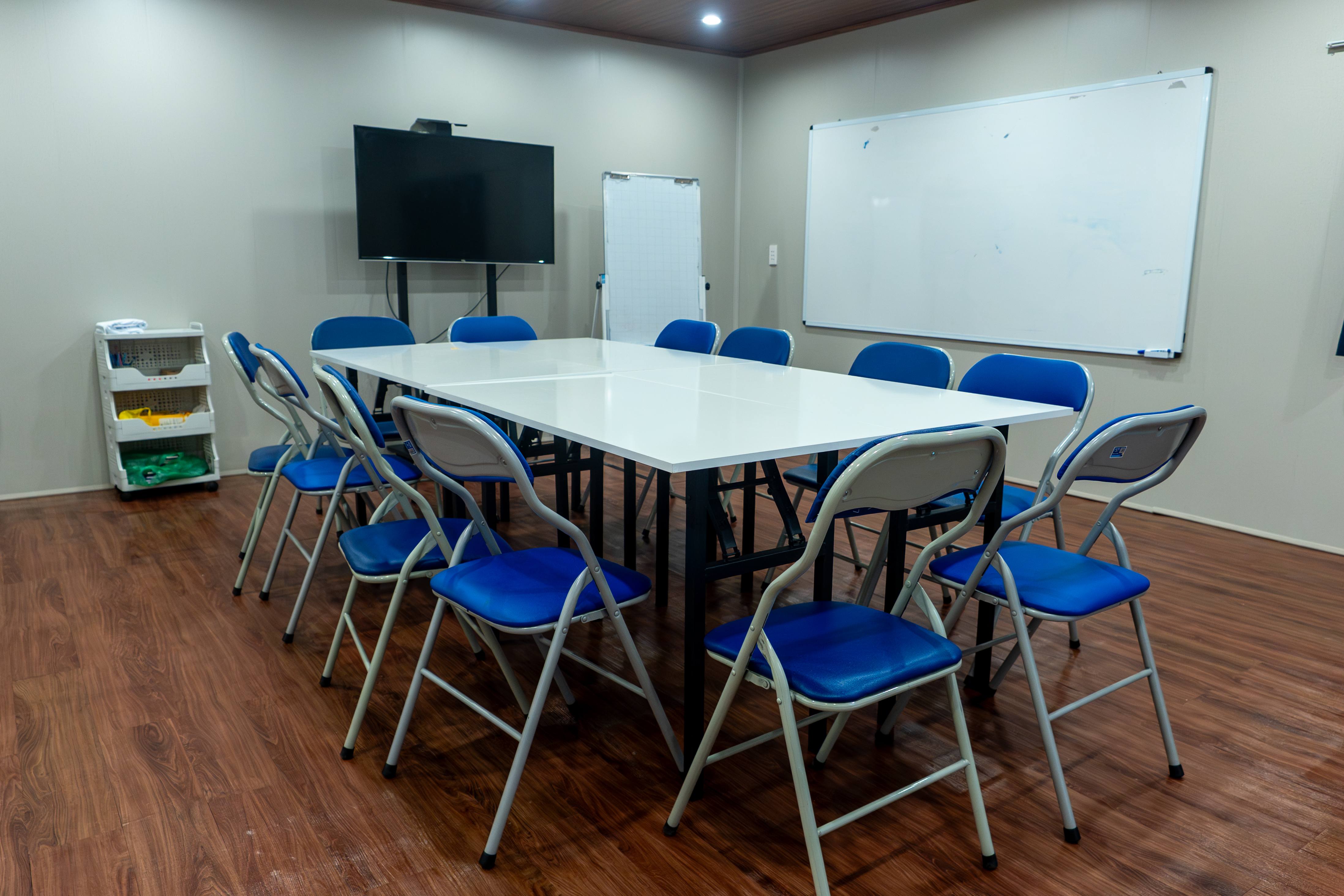 Viet Endangered Narritives