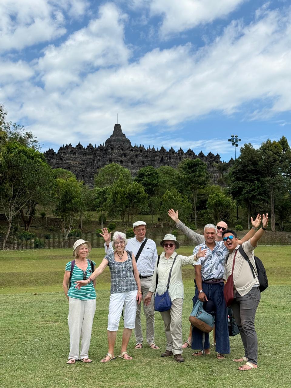 EXPLORE JAVA INDONESIA