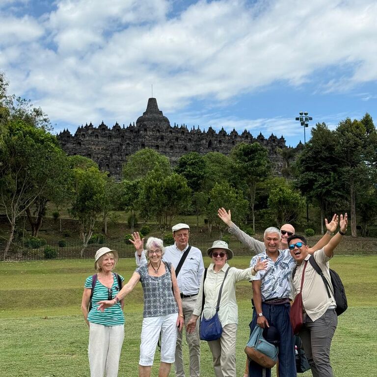 EXPLORE JAVA INDONESIA