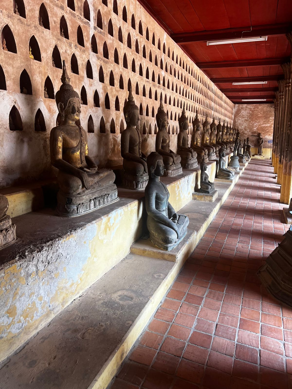 Vangvieng& Vientiane 4D3N