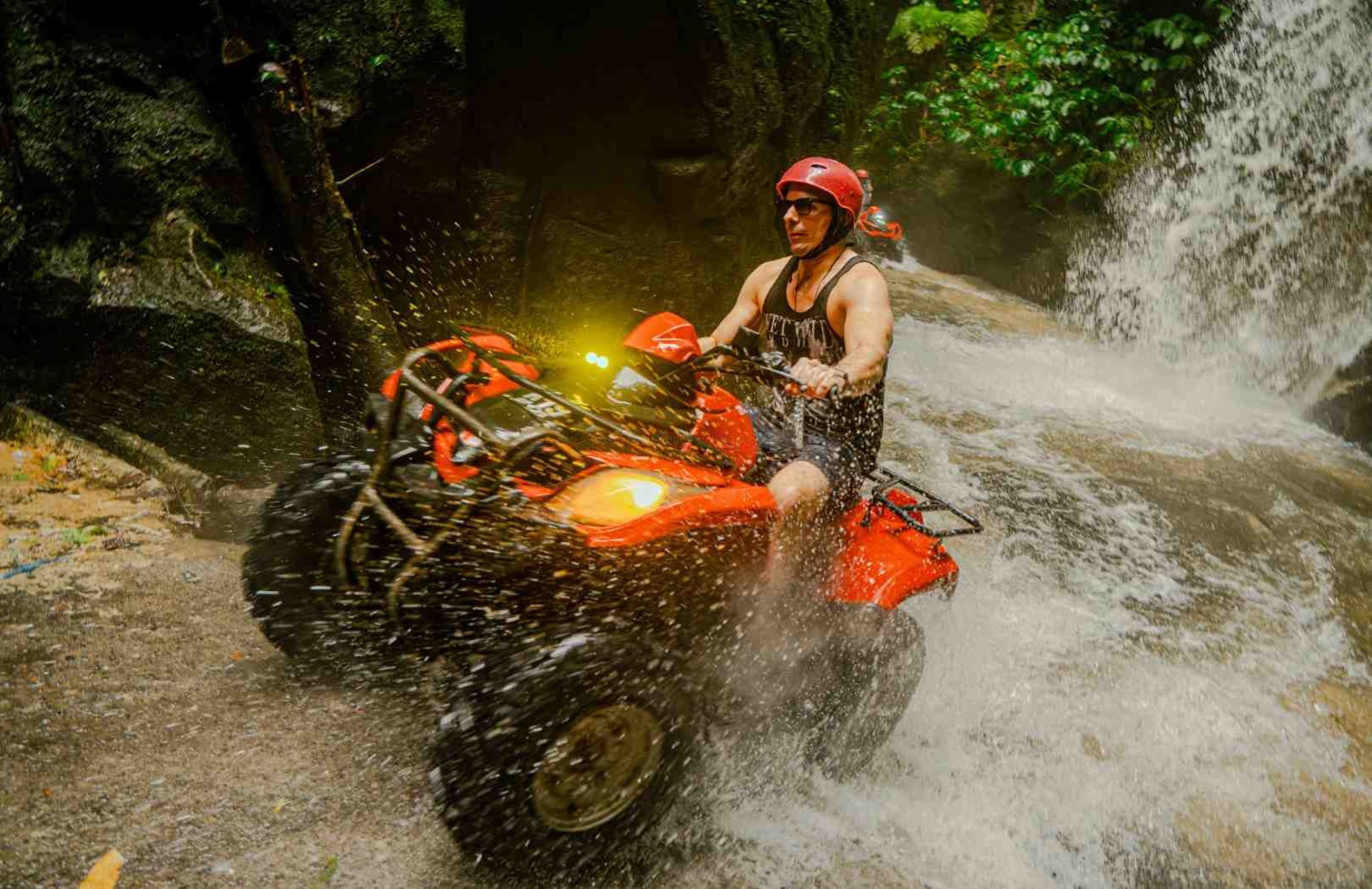 Pisan Bali Tour
