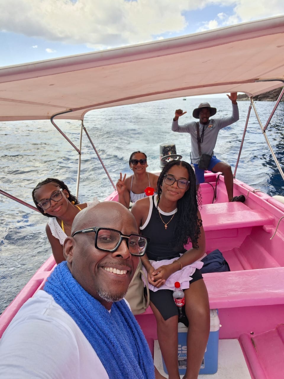 GoldenDreamBoatTours